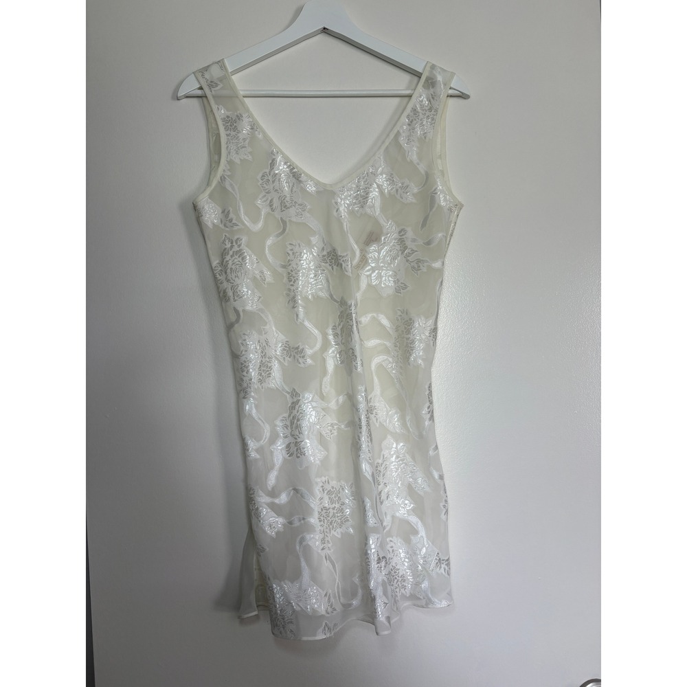 VINTAGE Victoria's Secret Nightgown Petite White Cream Floral Lace Slip